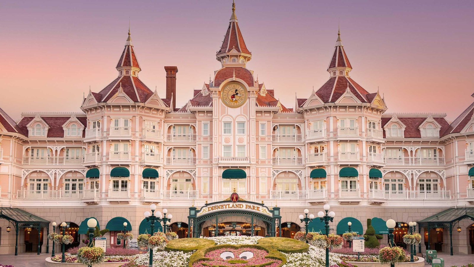 Disneyland Hotel