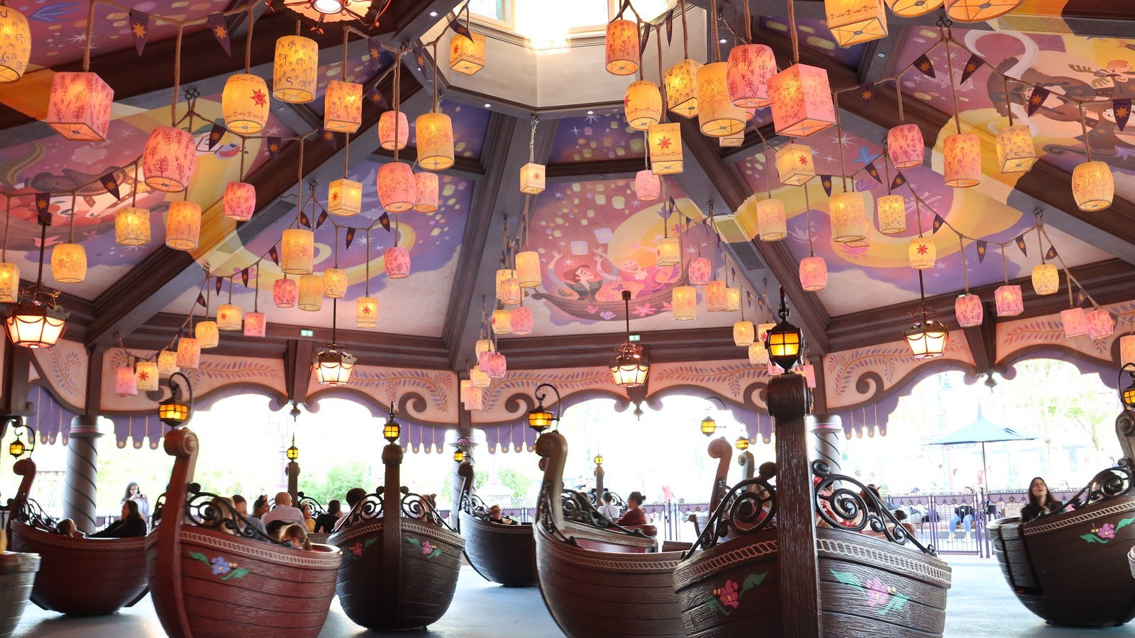 Cómo elegir atracciones para una primera mañana en Disneyland Park